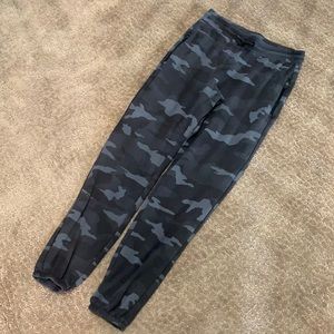 Athleta Girls (L-12) Camo Joggers